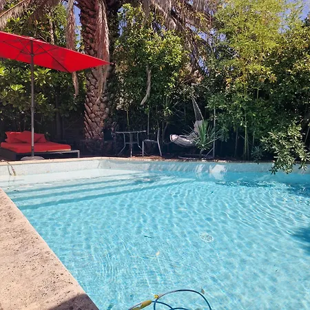 Piscine A Montpellier, Proche De La Vila